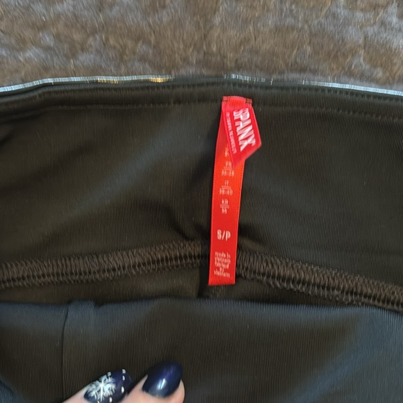 Spanks Pleather Leggings - Picture 5 of 8